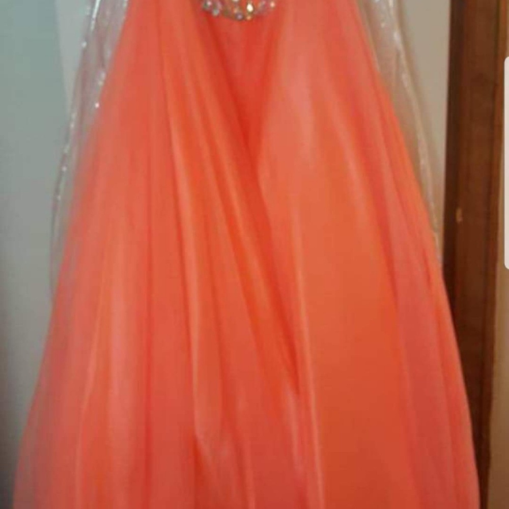 Prom Dress - Picture 2 of 4